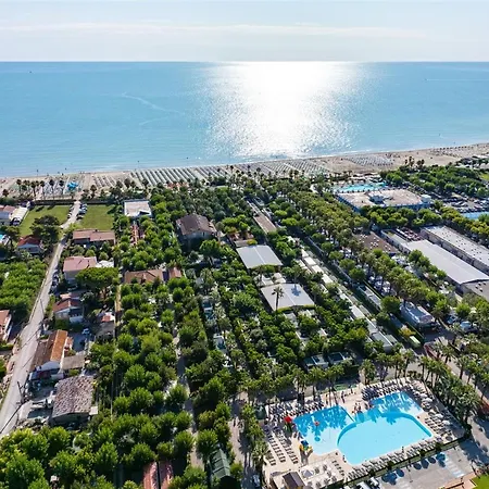 Happy Camp In Don Antonio Glamping Village Campsite